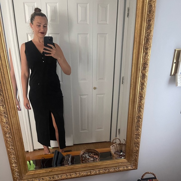 Max Studio Dresses & Skirts - Max Studio Maxi Black dress with a slit in the middle size M